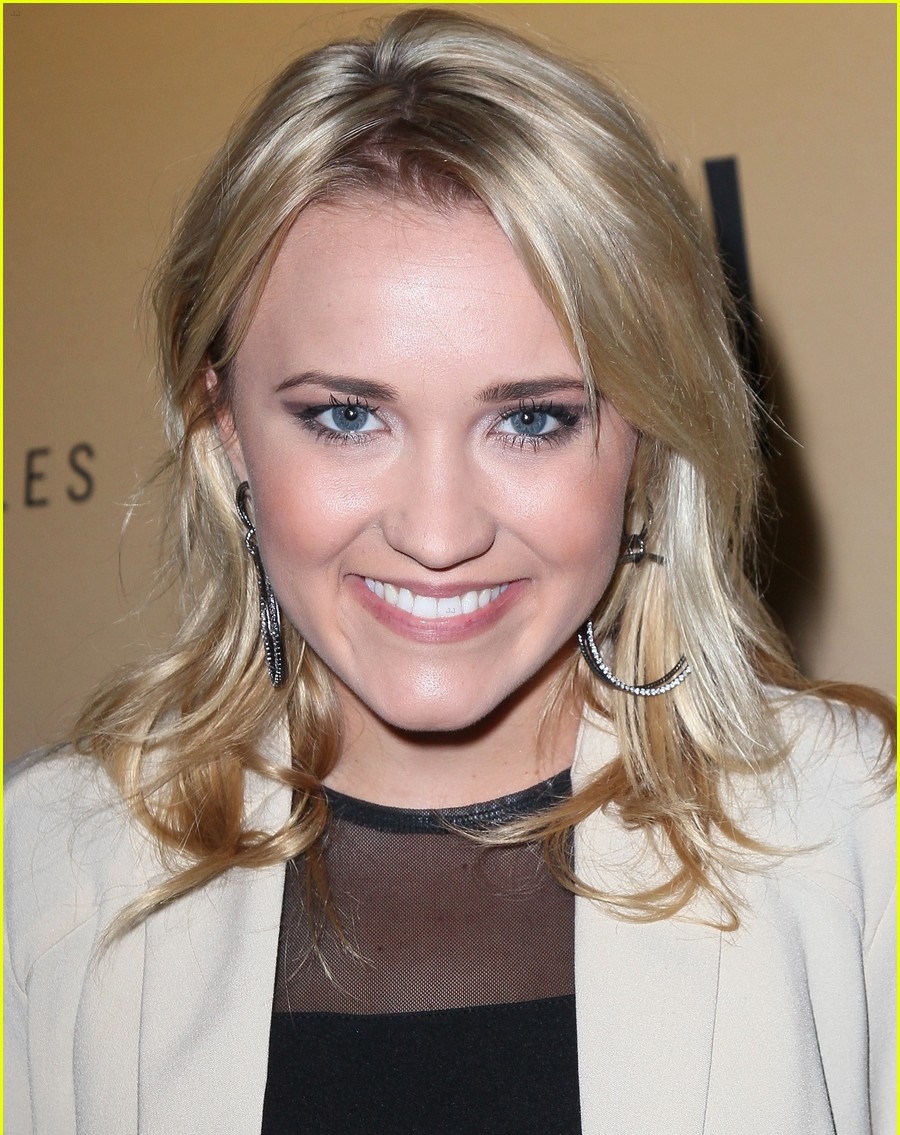 Emily Joel Osment Instagram Emily Osment Wiki Biodata