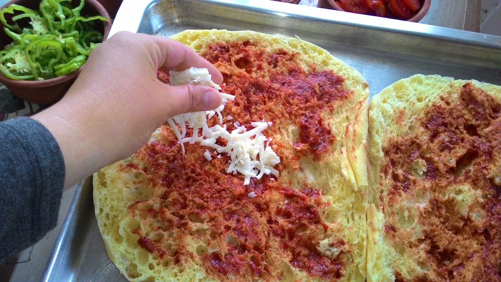 Bazlamalı Pizza Tarifi