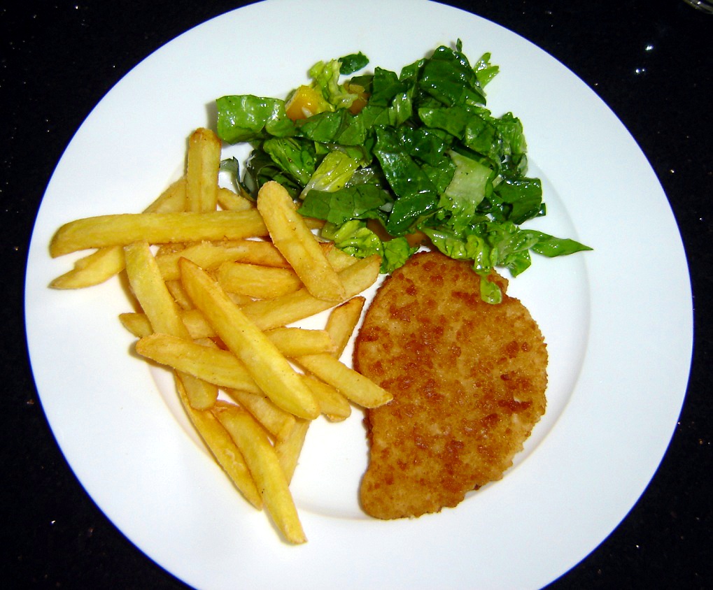 vegetarische Schnitzel mit Pommes und Salat – The Vegetarian Diaries
