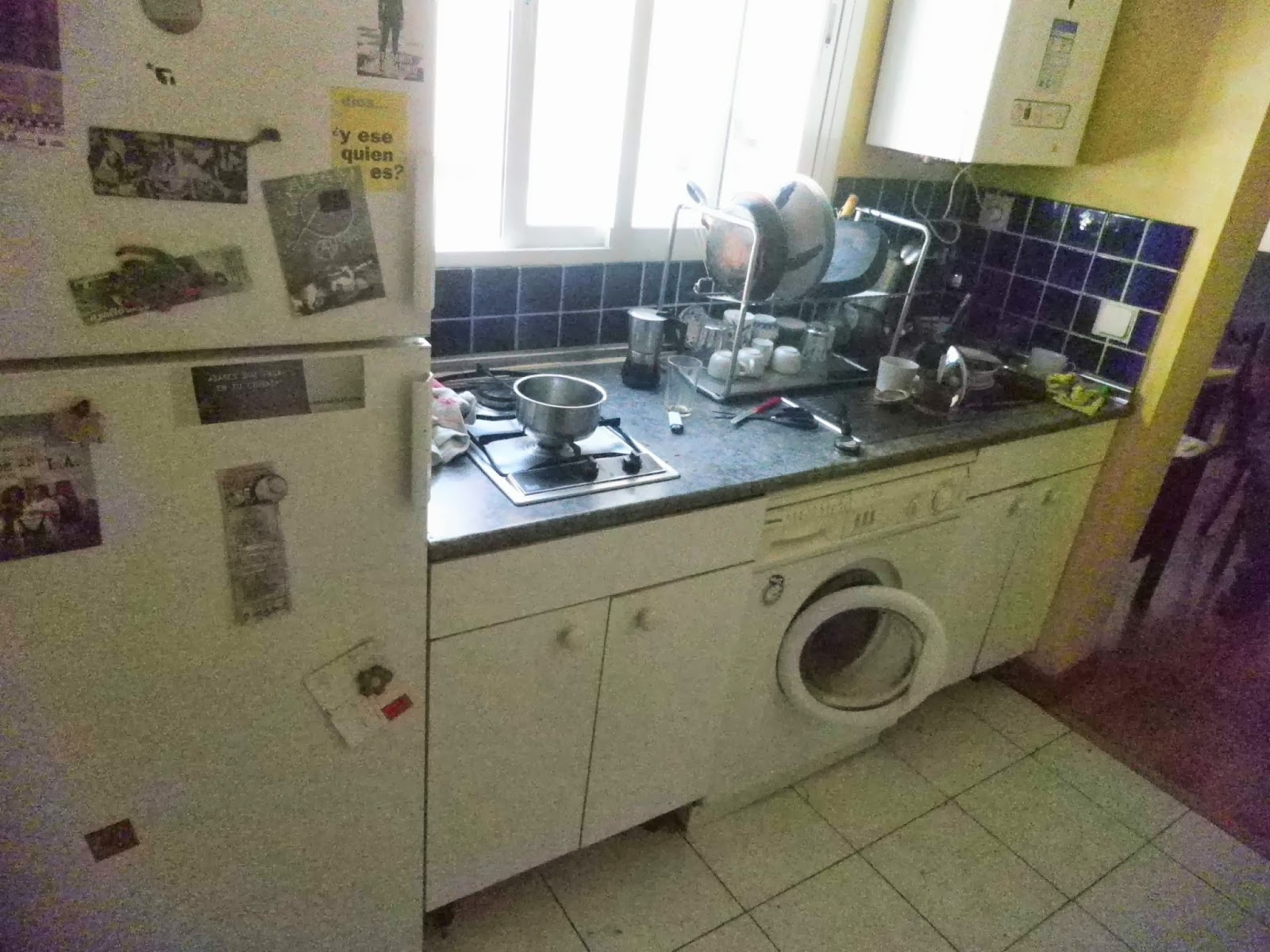 Cómo hacer una encimera de cocina y puertas correderas