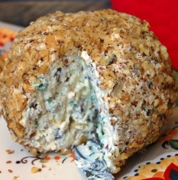 Pineapple Cheese Ball - The Best Recipes
