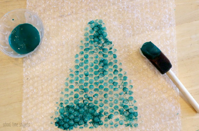 simple christmas craft for kids : bubble wrap painting