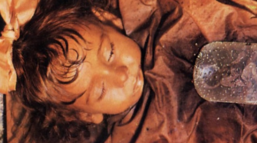 Rosalía Lombardo: La niña momia que abre y cierra los ojos