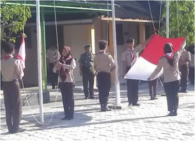 PEMBUKAAN MABID DAN KEMAH PRAMUKA KENAIKAN TINGKAT DARI PENGGALANG KE PENEGAK