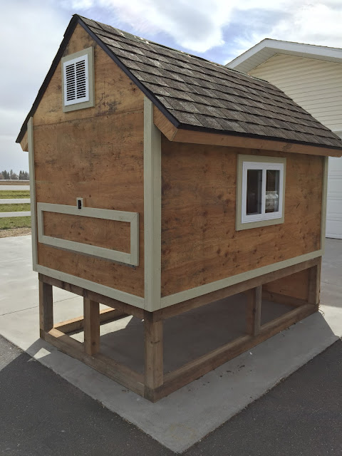 How to build a barn chicken coop