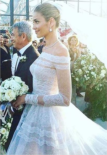 Ana Beatriz Barros, vestido de noiva valentino tradicional, festa