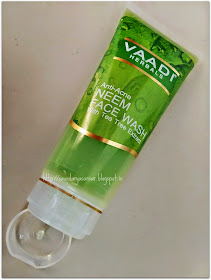 vaadi herbals neem face wash