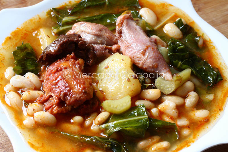 Receta de cocido montañés, el puchero cántabro de alubias y berza