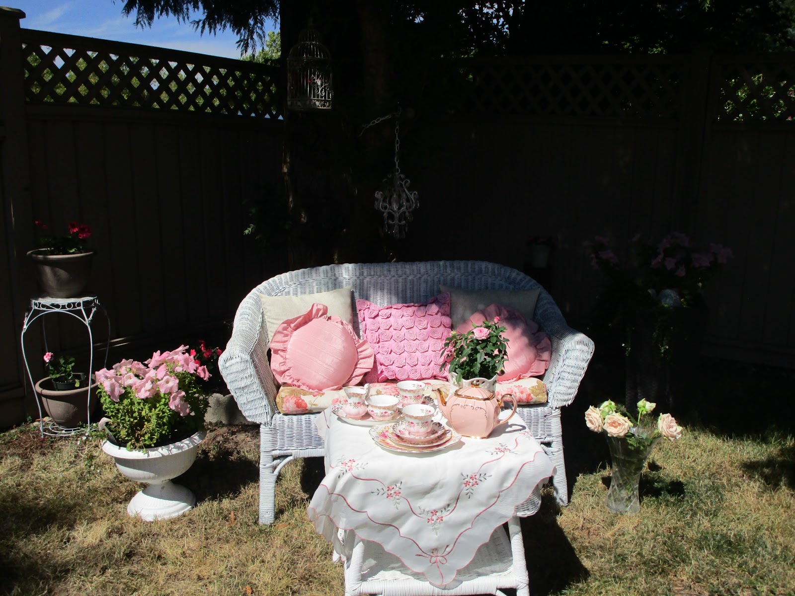 Karen's Cottage and Castle