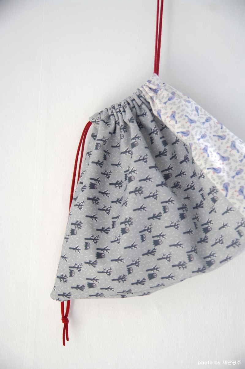 Cute DIY Drawstring Bag Tutorial