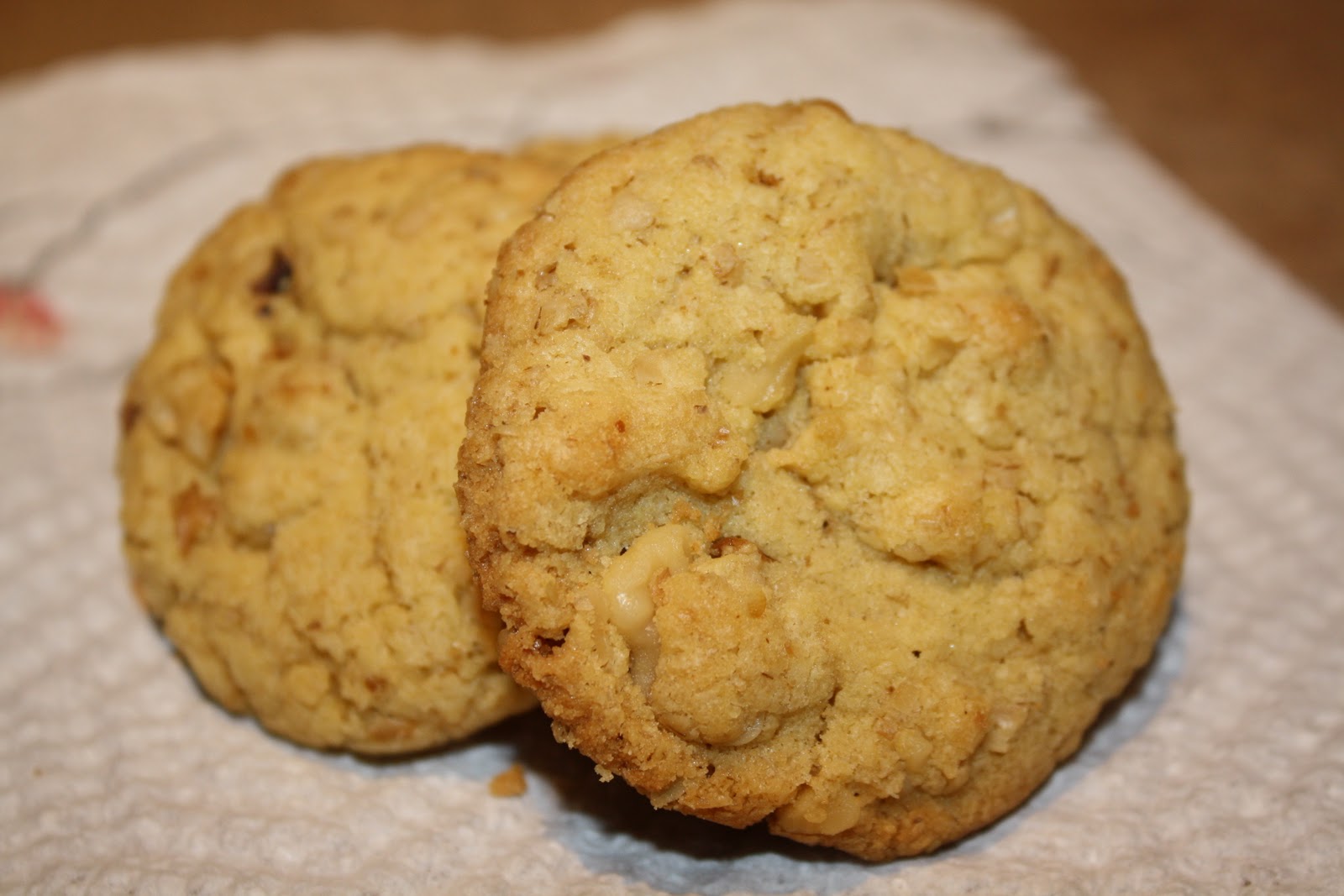 Bites, Licks and Tastes Cake Mix Oatmeal Cookies