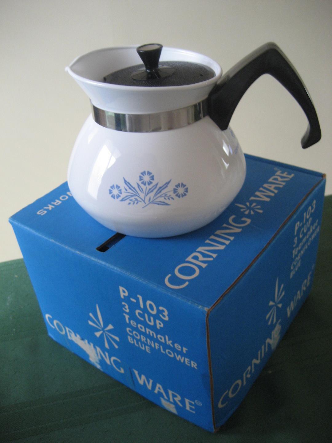 Six Balloons Vintage Delights Corningware 3Cup Teapot New in Box