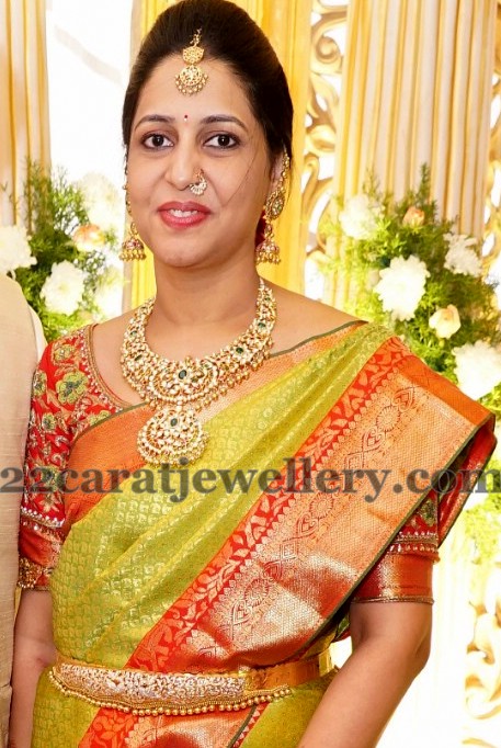 Pretty Women in Kundan Set Jhumkas - Jewellery Designs