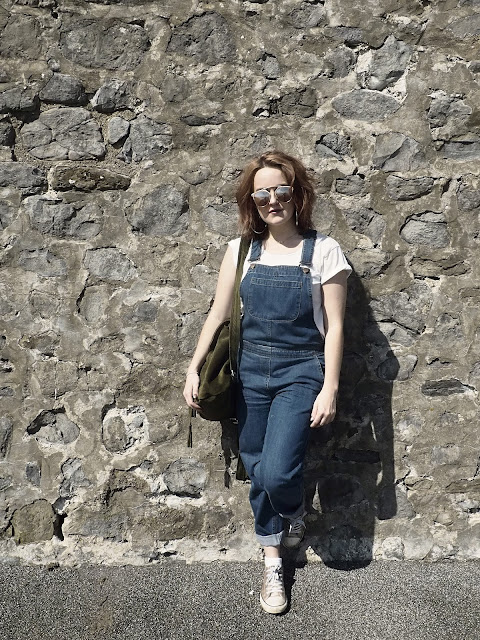 how to wear denim dungarees spring fashion