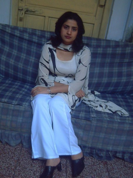 Lucy Nine Pakistani Arabic Indian Tamil Hot Girls Pic