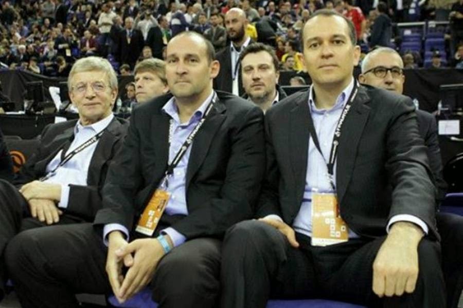 Τι έχουν να πουν για αυτά οι Αγγελόπουλοι;