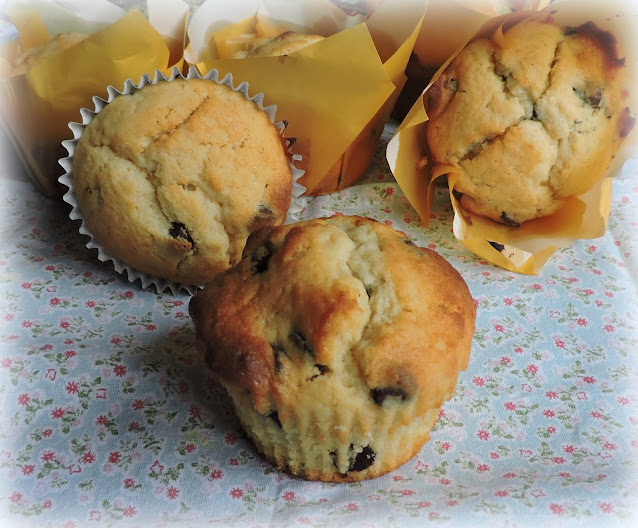 Small Batch Chocolate Chip Muffins