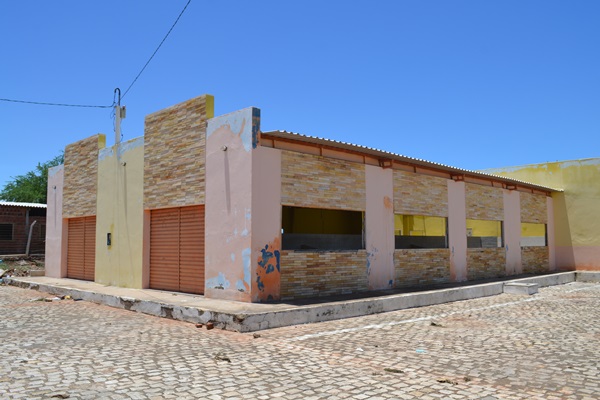 PRÉDIO DAS MARISQUEIRAS ESTÁ ABANDONADO