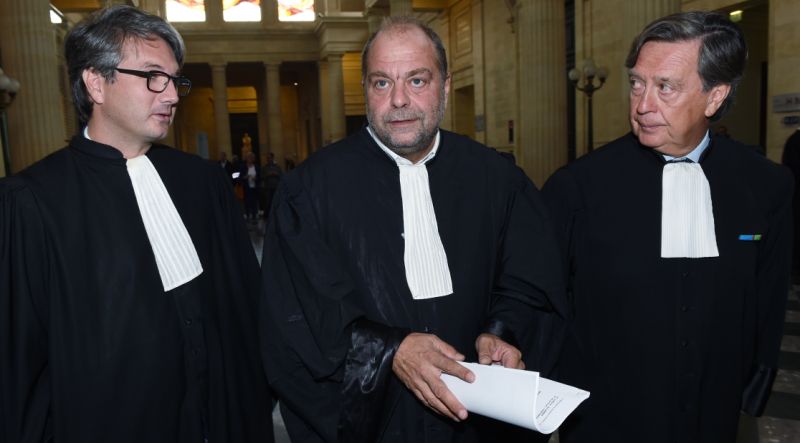 Cu Sange Rece Serial Online