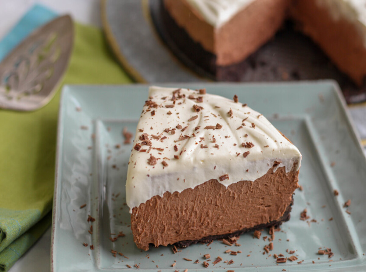 Heavenly Chocolate Mousse Pie