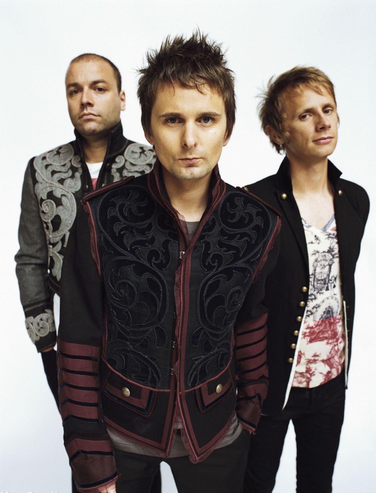 MUSE : 2009 MUSE Photo Session (Q The Music Magazine)