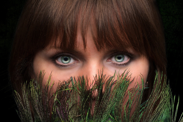 Как снять отеки под глазами - Ladys Today