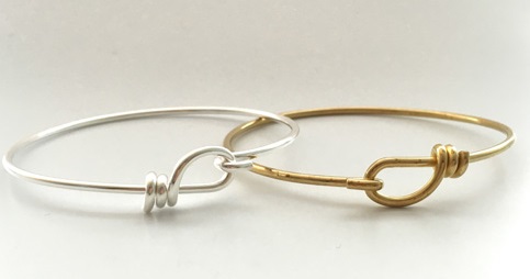 Christmas Memory Wire Bracelets - Fashion Hut Jewelry