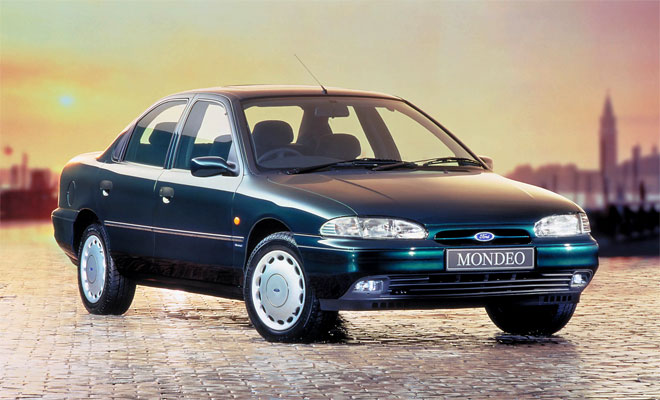 Ford Mondeo version 1