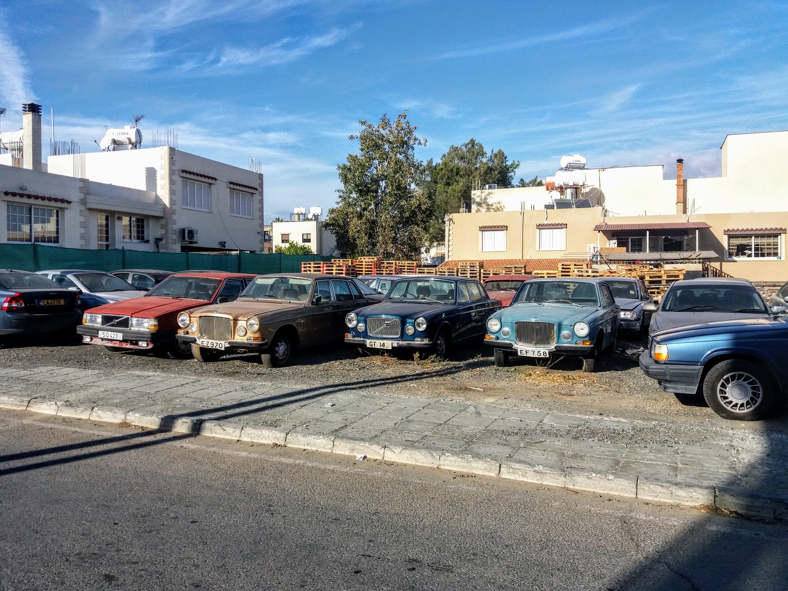 Почему на Кипре много старых автомобилей?: фото 15