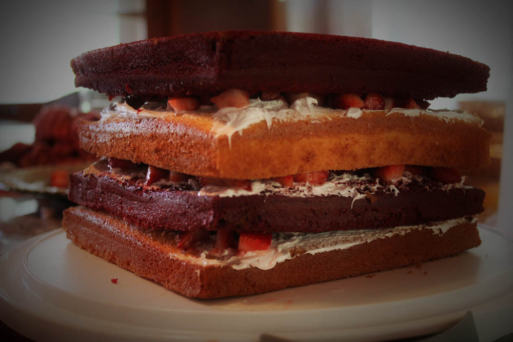 sassafras strawberry surprise baking cake