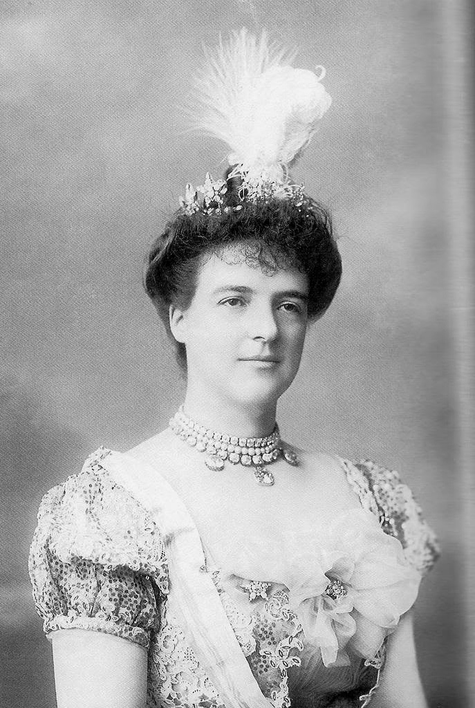 Crowns, Tiaras, & Amélie of Orléans, Queen of Portugal