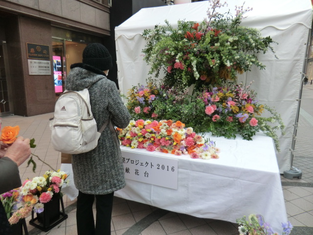 宮城県復興応援ブログ ココロプレス キャンドルナイト16 未来を照らす光輝の輪を拡げよう 仙台市