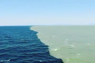 Dua laut yang tidak menyatu