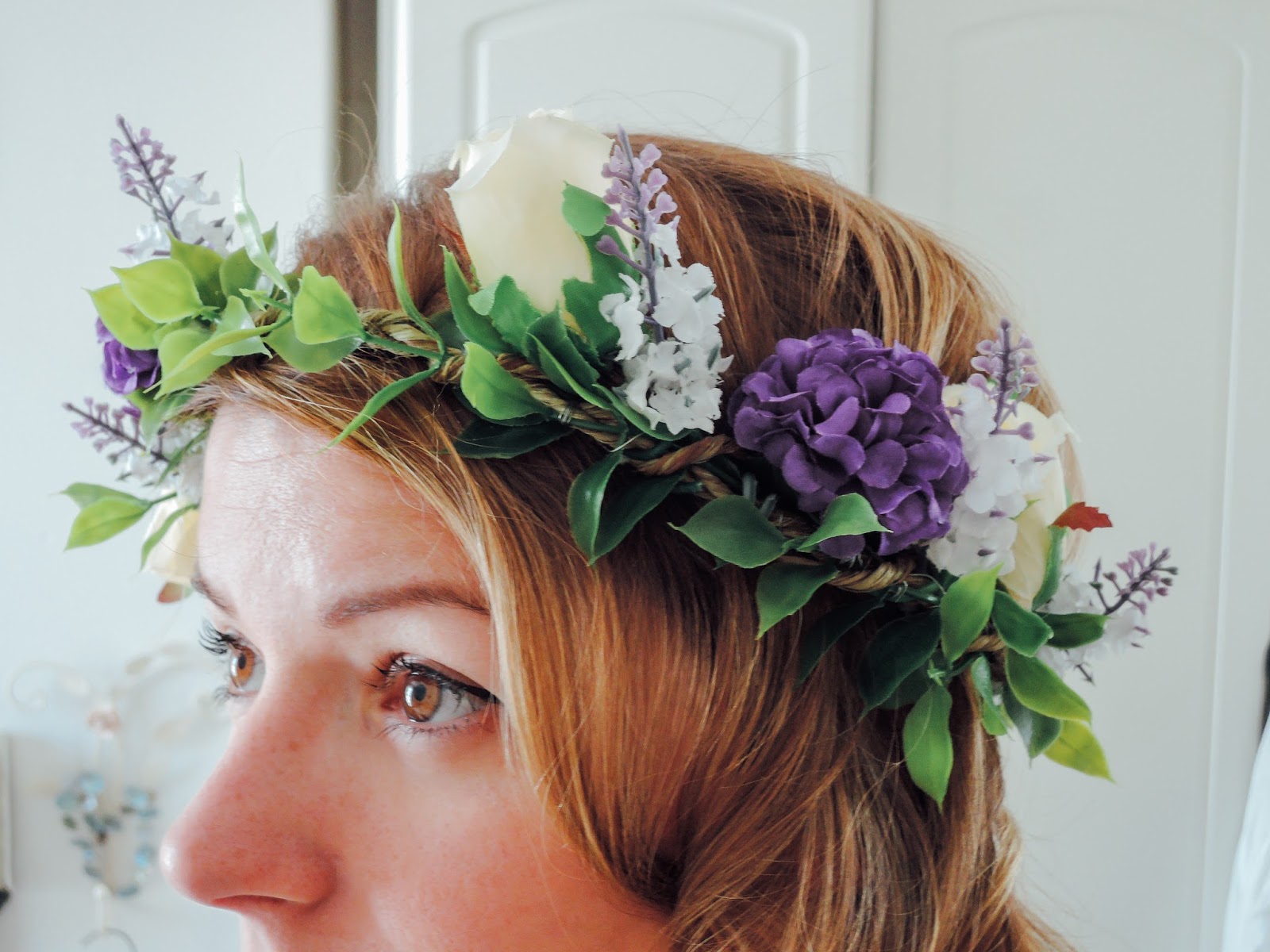 A handmade cottage How to make a flower crown + for weddings