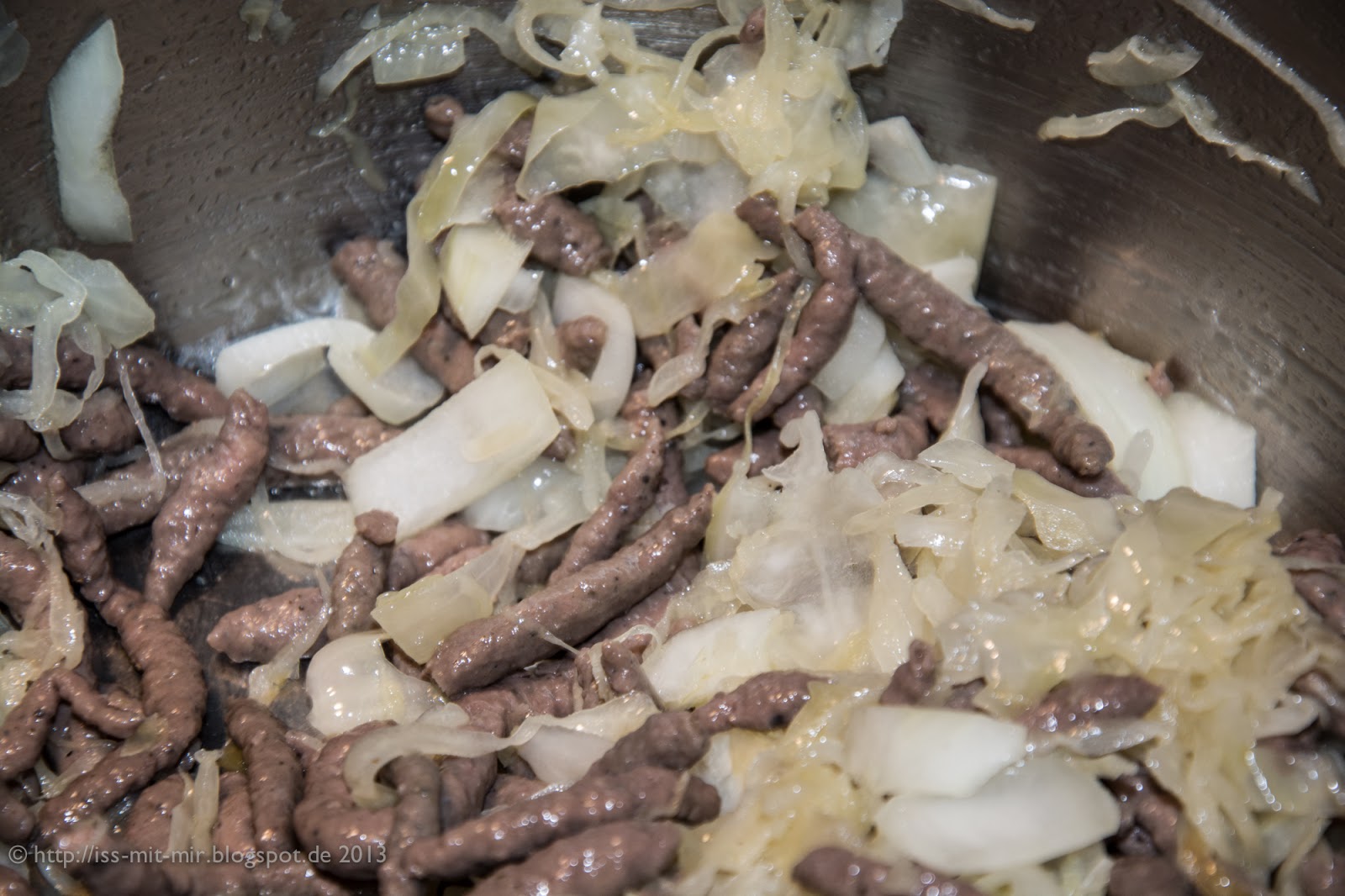 Iss mit mir: Leberspätzle mit Sauerkraut Iss mit mir: Leberspätzle mit Sauerkraut