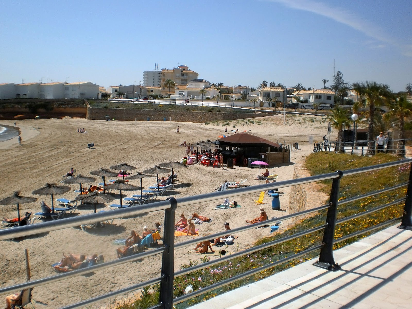 SPAIN NOW WALKING Day in playa flamenca ,Today 25 ° on the beach