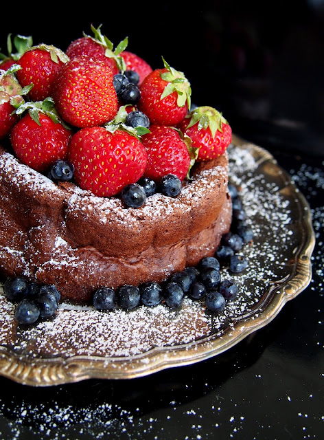 Kahden aineen suklaakakku