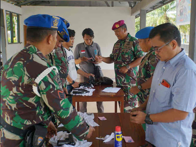 Hindari Penyalahgunaan, Dan Denma Lantamal X Periksa Senjata Api Hindari Penyalahgunaan, Dan Denma Lantamal X Periksa Senjata Api