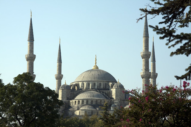The Sultan Ahmed (Blue Mosque) Mosque, Istanbul, Turkey