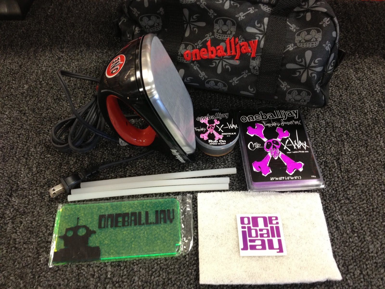 EASTERN BOARDER WORCESTER SNOWBOARD TUNEUP