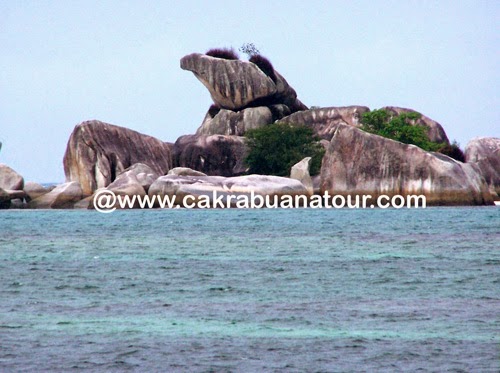 wisata Pantai Tanjung Kelayang belitung tour wisata Pantai Tanjung Kelayang belitung tour