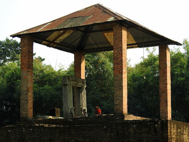 Da Parbotia: the door frame Tezpur, Sonitpur, Assam, northeast