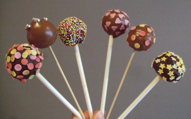 afwijzing hengel Bijdrage Cakeballetjes op een stokje: Cake Pops