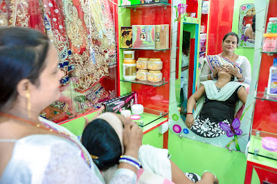 Aastha Beauty Parlor Pratapgarh