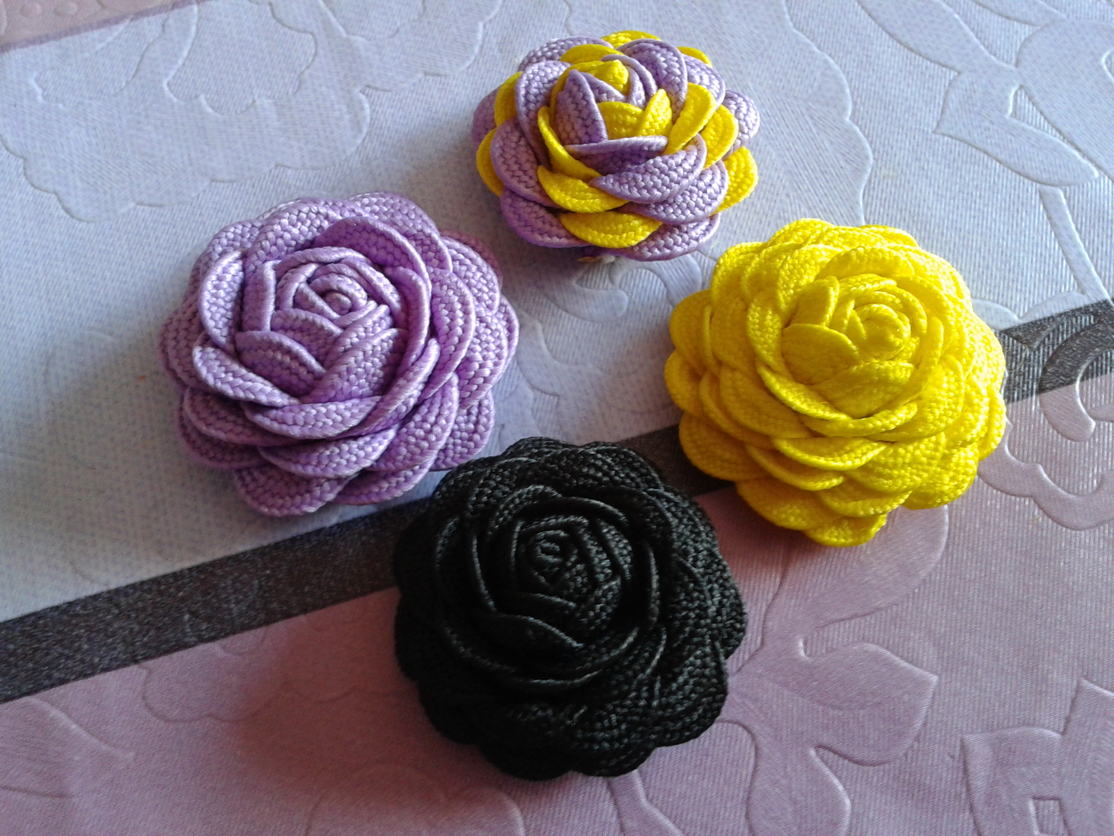 DAKATANA PURPLE: un Tutorial nuevo!!!! Rick Rack Rossettes