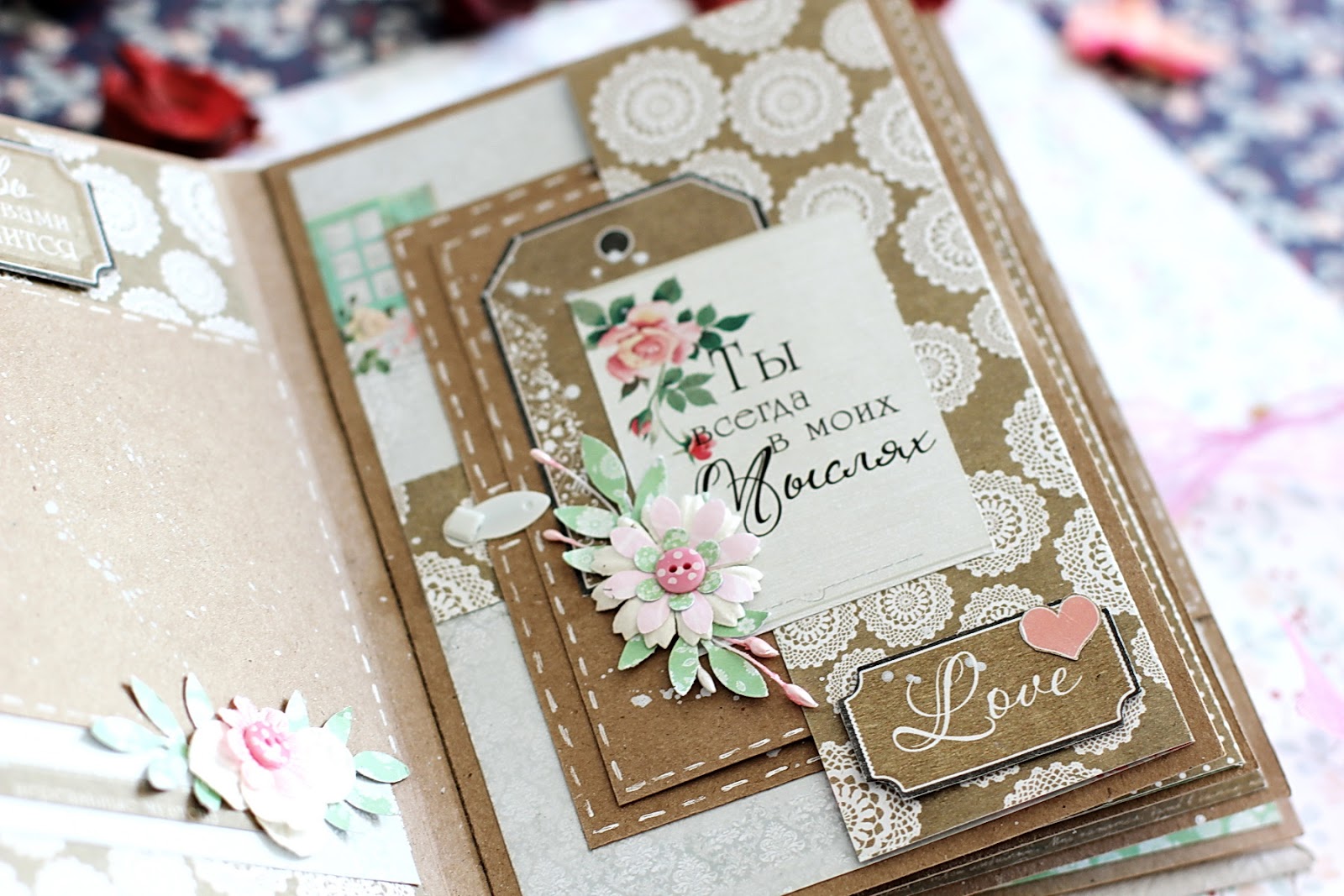 Мини альбом. Альбом дружбы. Мини альбом. Мини фотоальбом скрапбукинг. Мини фотоальбом скрапбукинг.