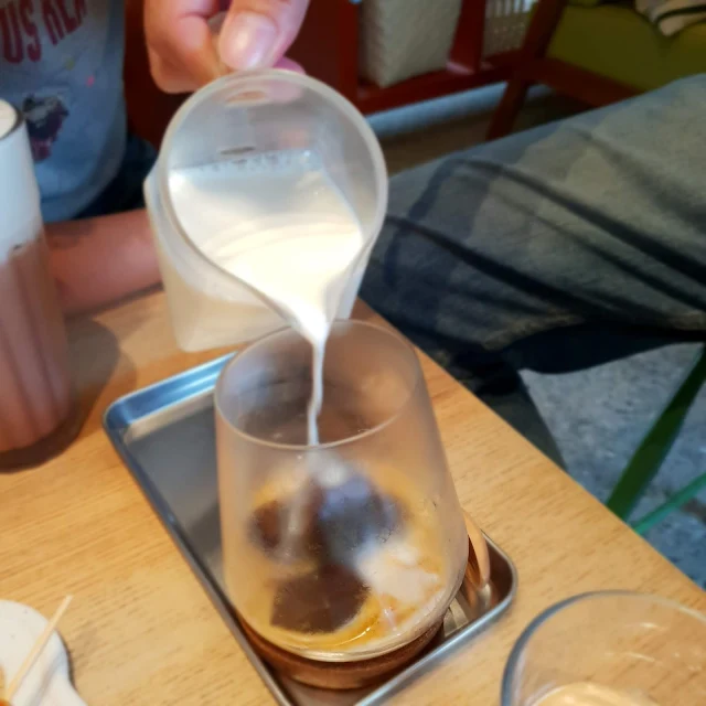 冰磚咖啡