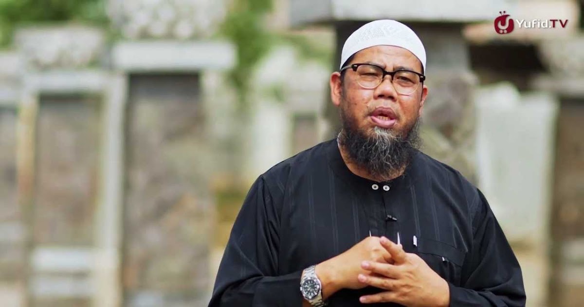 Ustadz Zainal Abidin Anak Sekaligus Cucu Kyai Yang Ustadz Zainal Abidin Anak Sekaligus Cucu Kyai Yang