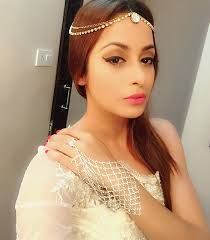 Madhura Naik Latest Updates, Hd Images, News, Family Today Updates