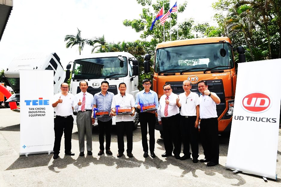 MotoringMalaysia Truck News UD Trucks delivers several Quester 8L to